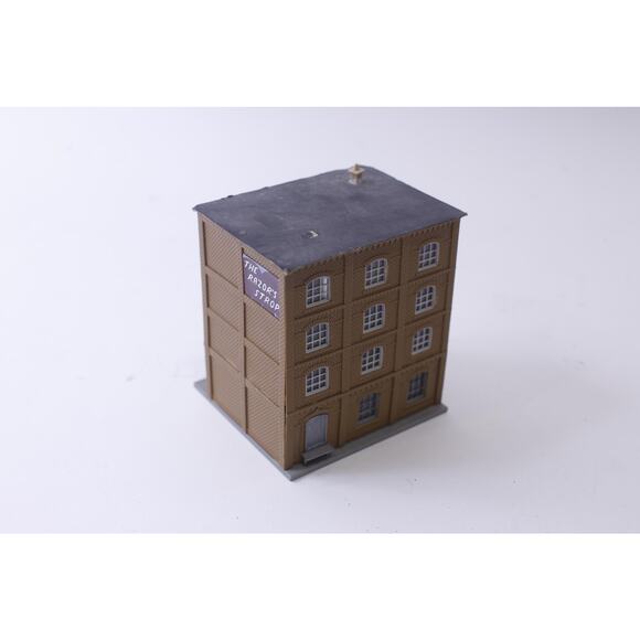 POLA, N Scale, 4-floor Commercial Building, Model Building, Railroad Layout - Picture 2 of 4